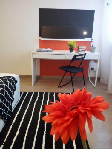 Excellent double bedroom near the San Faustino metro - Gallery - 15