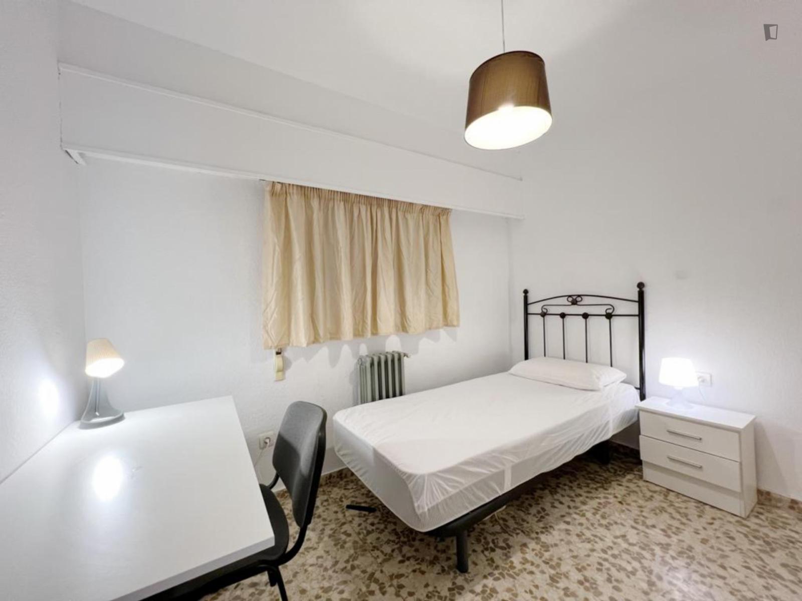  Cozy Single Bedroom In Central Granada  -  Cozy single bedroom in central Granada  - Gallery -  1