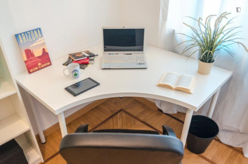 Neat single bedroom near Savoia square