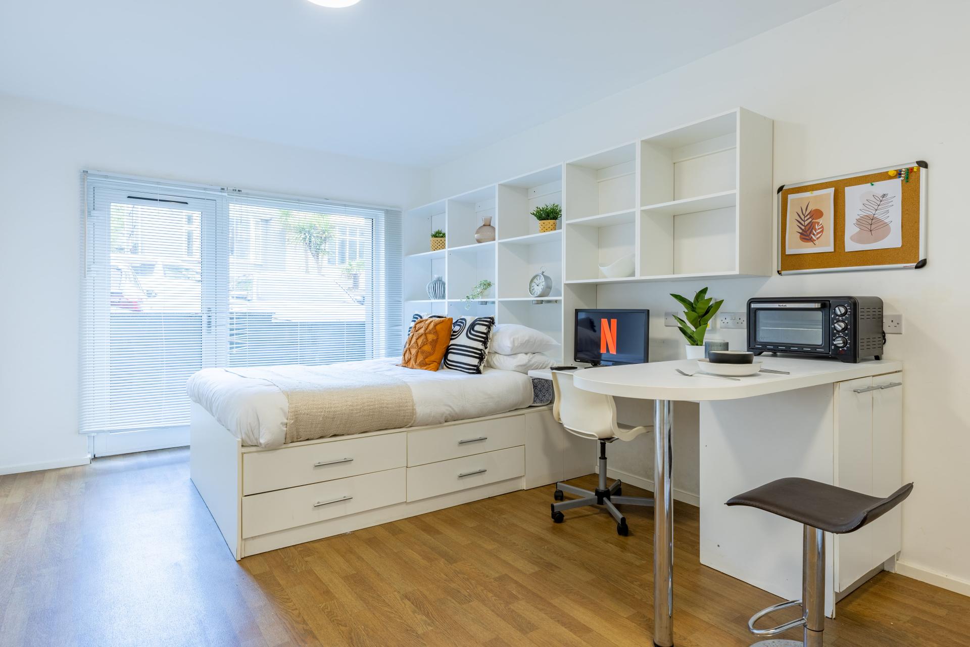 Classic Studio With Balcony - 10