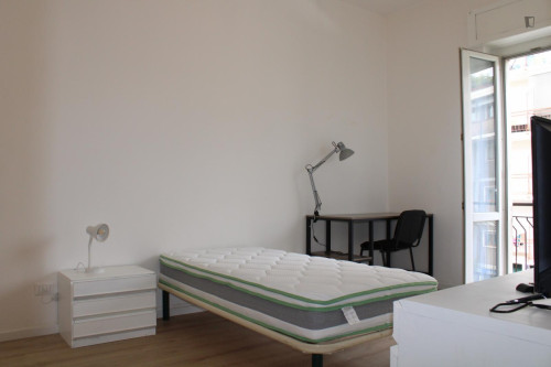 Comfy single bedroom in Santa Lucia