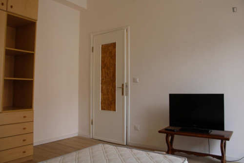 Pleasant single bedroom in Santa Lucia