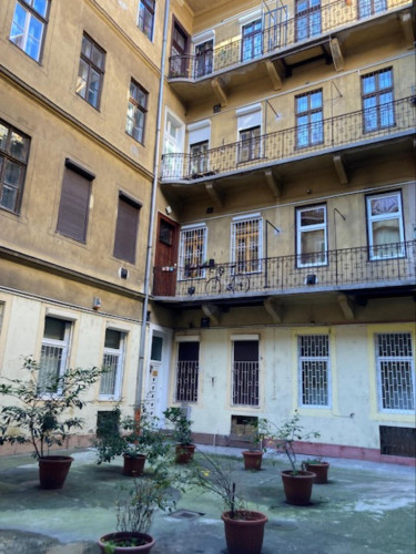 Renovated 1-Bedroom Apartment in Central Budapest  Excellent Public Transport - Gallery - 9