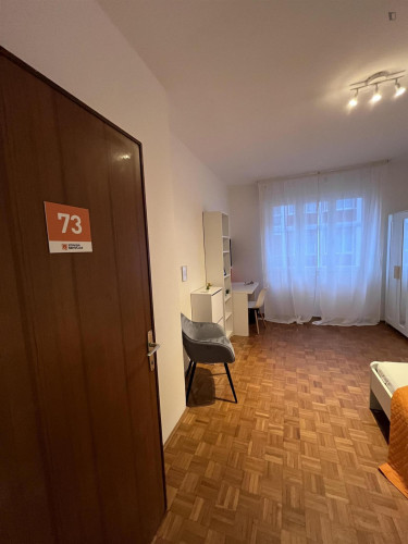 Spacious single bedroom near Parco Gocciadoro