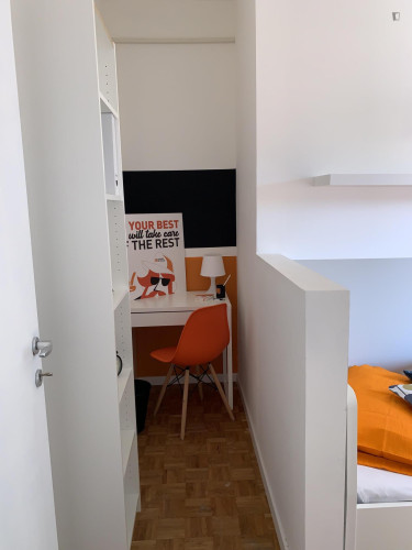 Snug single bedroom in the cente of Trento