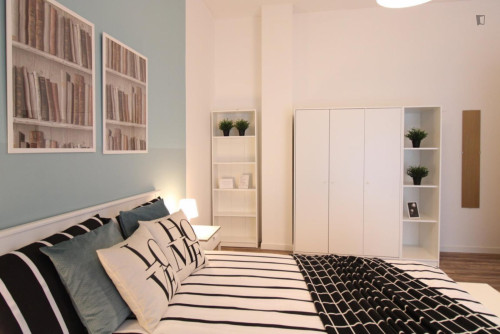 Luminous double bedroom in Villaggio Giorgio Montini - Gallery - 22