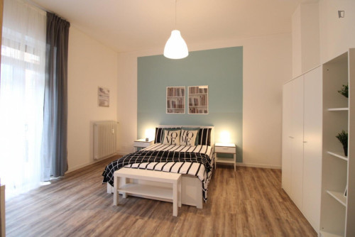 Luminous double bedroom in Villaggio Giorgio Montini - Gallery - 24