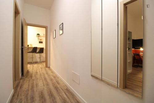 Luminous double bedroom in Villaggio Giorgio Montini - Gallery - 3