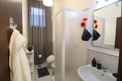 Inviting single bedroom in Borgo Trento - Gallery - 12