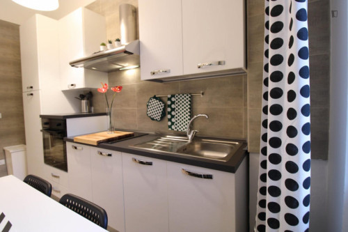 Inviting single bedroom in Borgo Trento - Gallery - 7