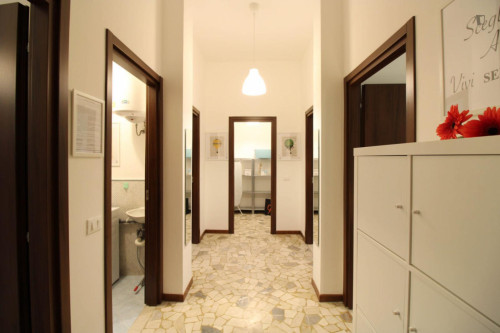 Inviting single bedroom in Borgo Trento - Gallery - 14