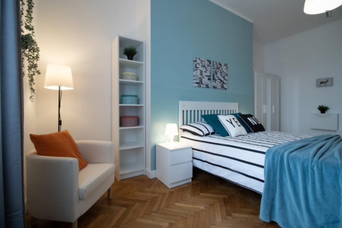 Enjoyable double bedroom near the Stazione FS metro  - Gallery -  5