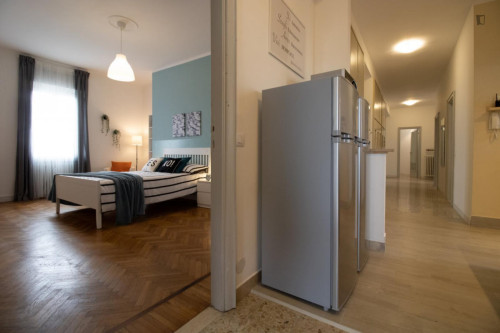 Enjoyable double bedroom near the Stazione FS metro - Gallery - 6