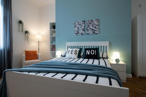 Enjoyable double bedroom near the Stazione FS metro