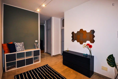 Bright double bedroom near Parco del Valentino  - Gallery - 15