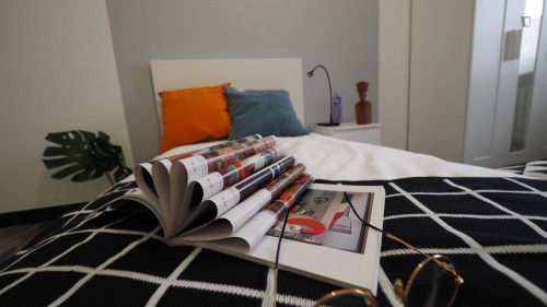 Inviting single bedroom in Quadrilatero