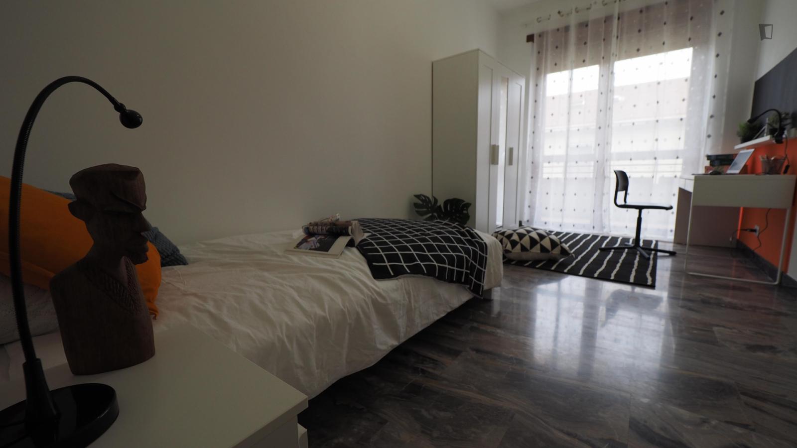 Single Bedroom With A Balcony, In Quadrilatero - 1