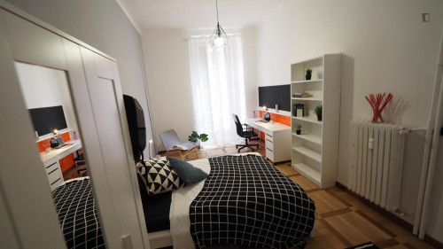 Welcoming double bedroom in the Centro district