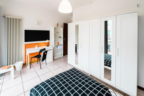 Stunning single bedroom with a balcony, in Stazione