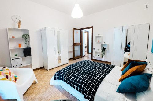 Sublime double bedroom in Canovine