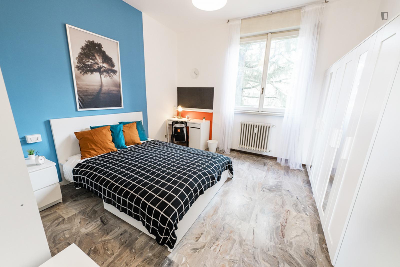 Spacious Double Bedroom In Canovine - Spacious double bedroom in Canovine - Gallery - 1