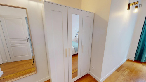Cute double ensuite bedroom next to Lyon - Perrache Bus Station