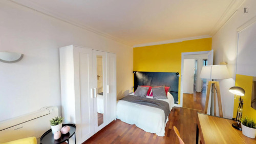 Great double bedroom close to the Galeries Lafayette