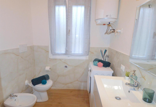 Single bedroom in a student flat, near Parco della Resistenza