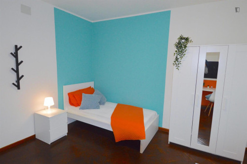 Single bedroom in a student flat, near Parco della Resistenza - Gallery - 22