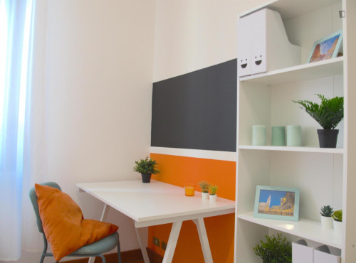 Delightful single bedroom in the centre of Modena - Gallery - 6