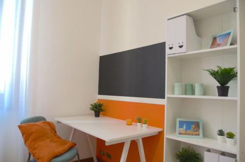 Delightful single bedroom in the centre of Modena
