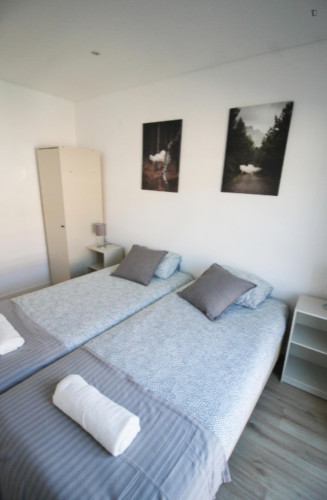 Neat 2-bedroom apartment in Moscavide