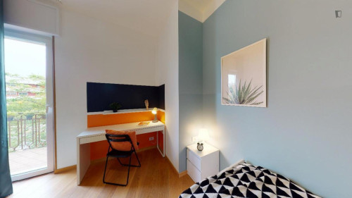 Big single bedroom in Mompiano