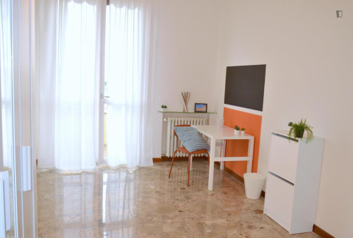 Snug single bedroom near Parco Sandro Pertini
