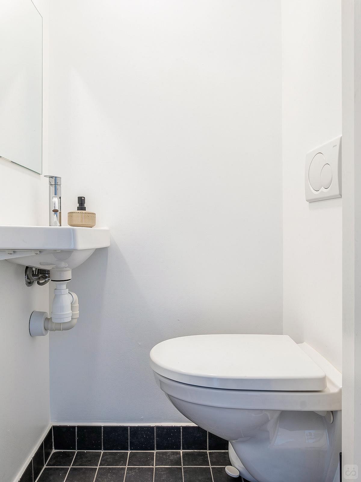 Room 2 - Standard - Private - 39