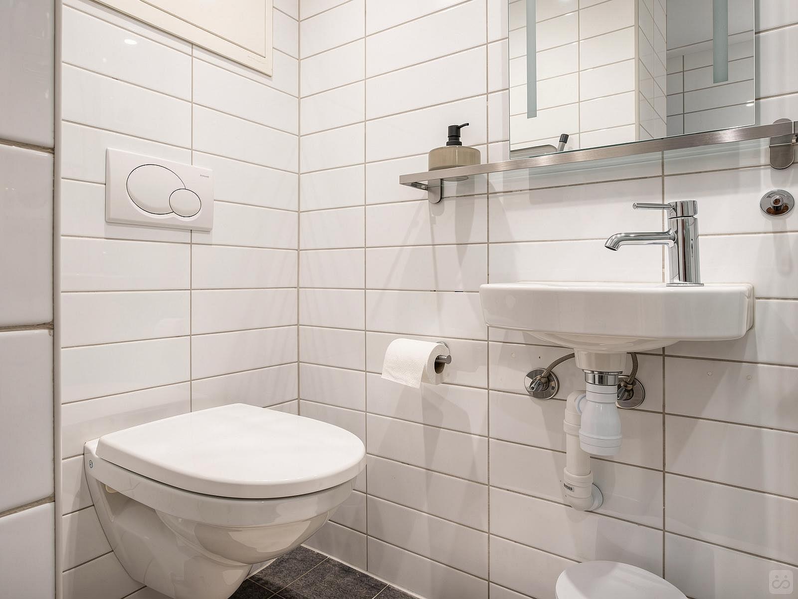 Room 3 - Standard - Private - 37
