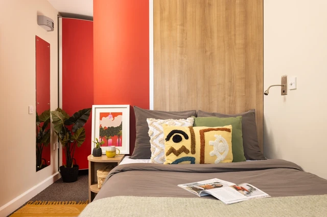  Large Standard Double En-Suite  -  Chalmers Street Unite  - Gallery -  1