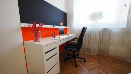 Big double bedroom in Crocetta