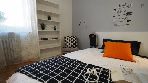 Big double bedroom in Crocetta