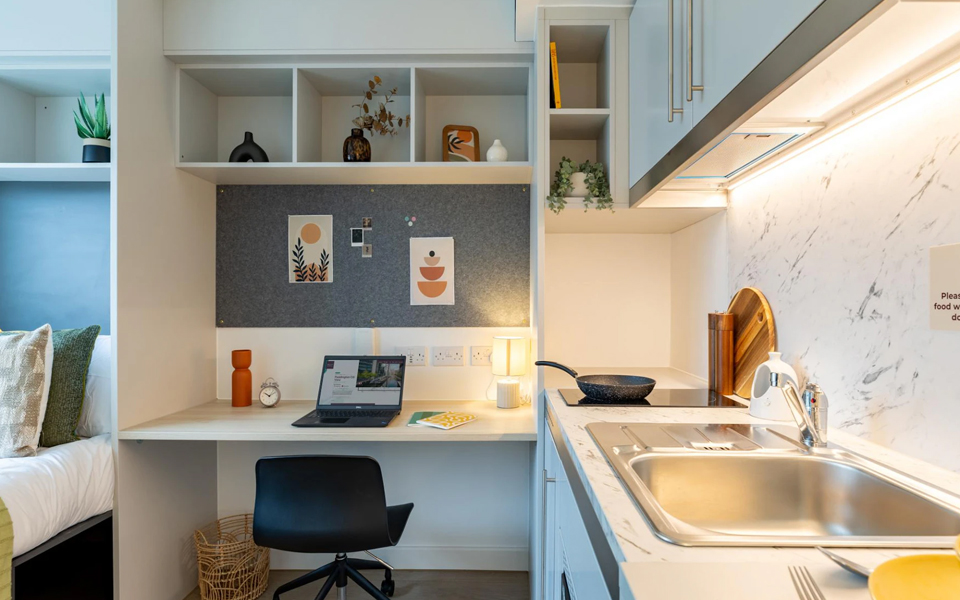 Gold Plus Studio With Balcony  -  Londonist Prestige Student Living - Paddington Citi View  - Gallery -  4