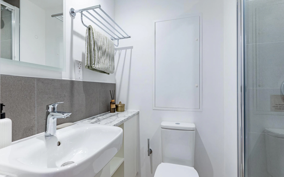  Gold Plus Studio With Balcony  -  Londonist Prestige Student Living - Paddington Citi View  - Gallery -  2