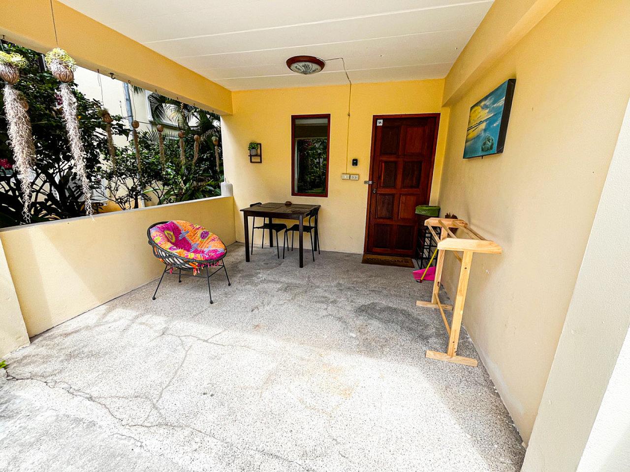  1 Bedroom Apartment  -  Charming Coliving in Koh Samui's Serene Tambon Maret  - Gallery -  21