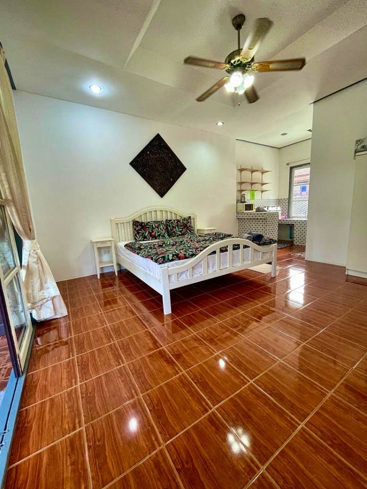  Studio With Balcony  -  Charming Coliving in Koh Samui's Serene Tambon Maret  - Gallery -  28