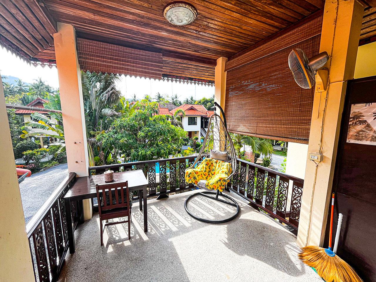 Studio With Balcony - Charming Coliving in Koh Samui's Serene Tambon Maret - Gallery - 44