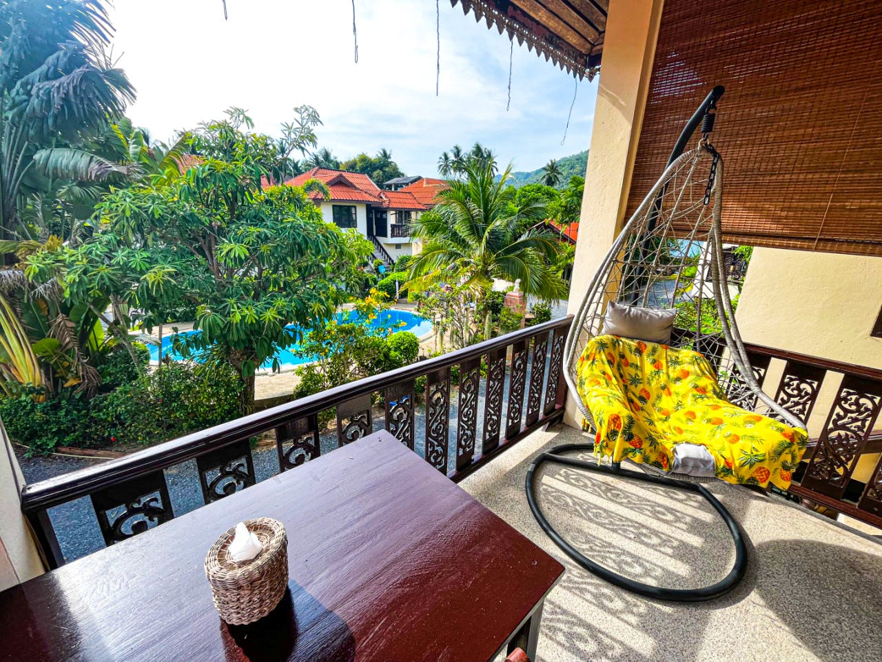  Studio With Balcony  -  Charming Coliving in Koh Samui's Serene Tambon Maret  - Gallery -  35
