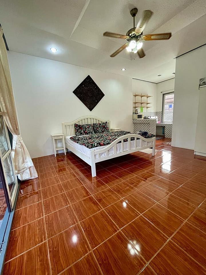 Studio With Balcony - Charming Coliving in Koh Samui's Serene Tambon Maret - Gallery - 50