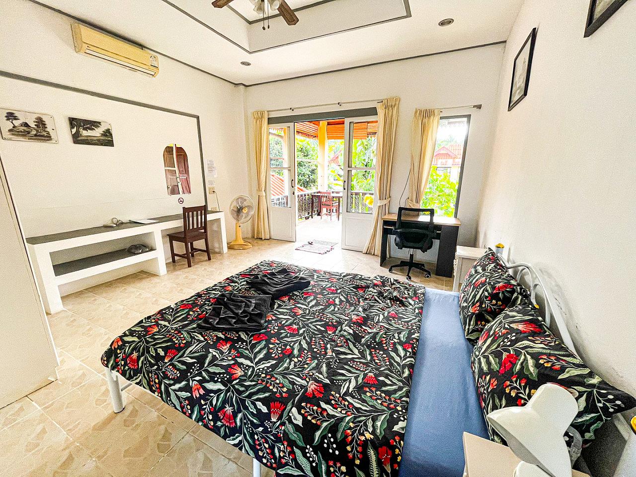  Studio With Balcony  -  Charming Coliving in Koh Samui's Serene Tambon Maret  - Gallery -  87
