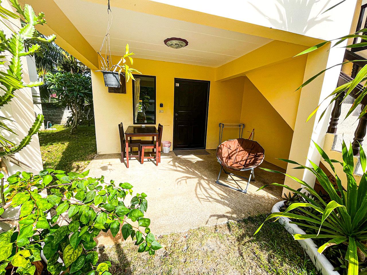  Comfort Budget Room  -  Charming Coliving in Koh Samui's Serene Tambon Maret  - Gallery -  26