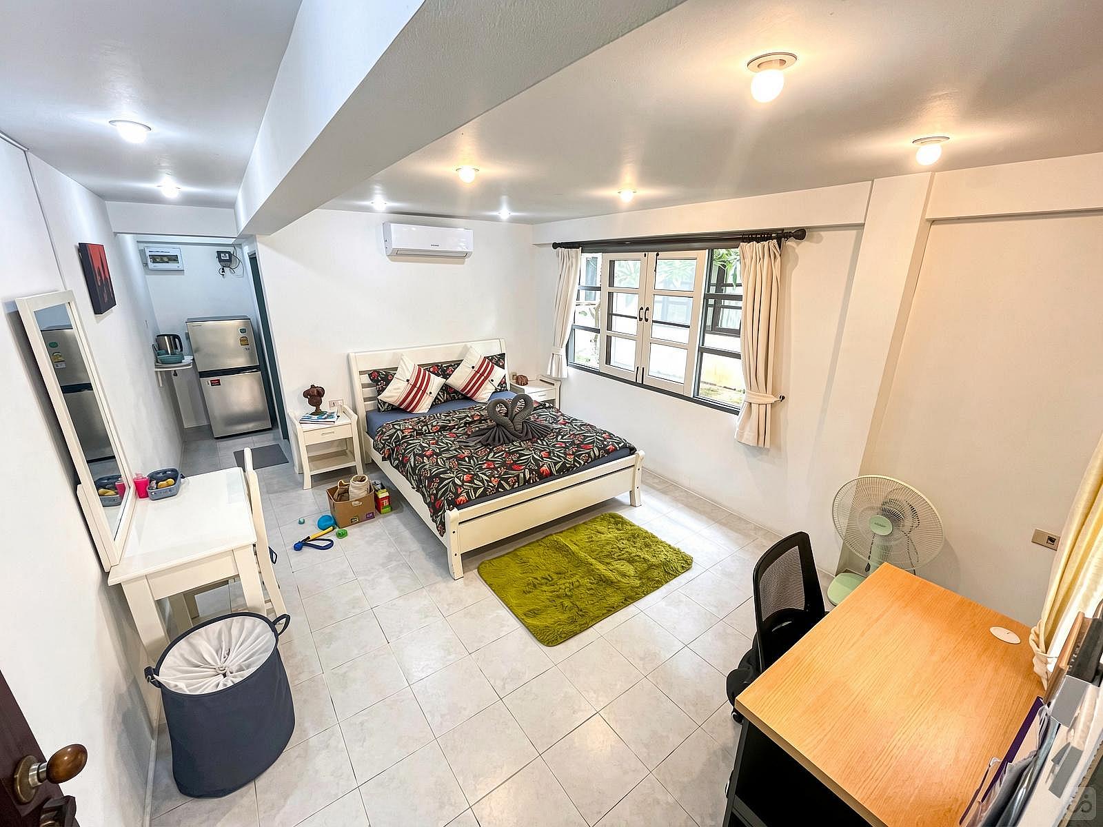  Comfort Budget Room  -  Charming Coliving in Koh Samui's Serene Tambon Maret  - Gallery -  64