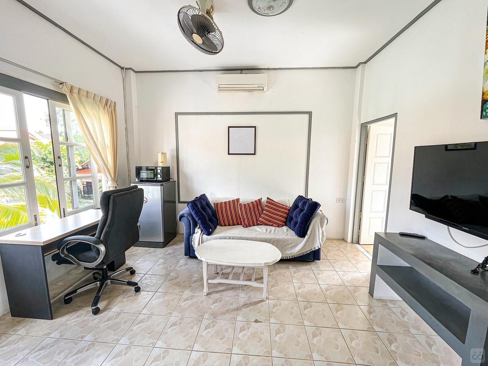 Room + Office Space - Charming Coliving in Koh Samui's Serene Tambon Maret - Gallery - 98